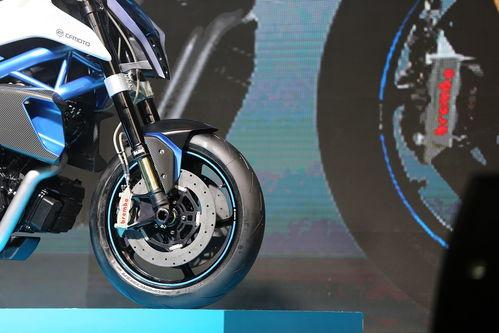 国产三缸车试驾视频,动力与操控的平衡之旅  第1张